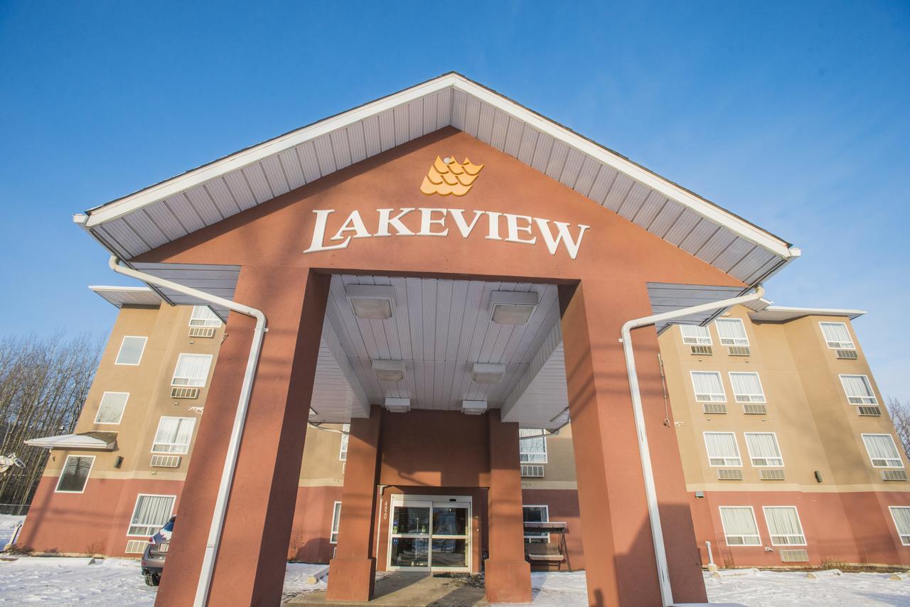 Lakeview Inns & Suites - Chetwynd מראה חיצוני תמונה